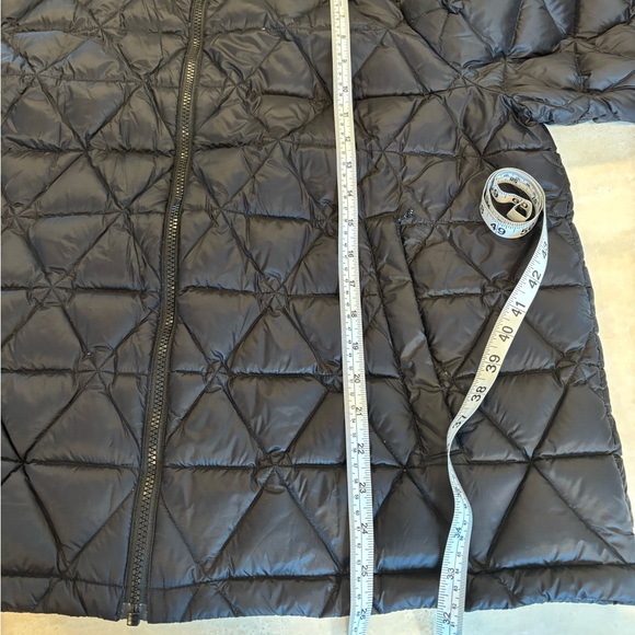 Women's black down Eddie Bauer jacket 2X - Picture 6 of 7